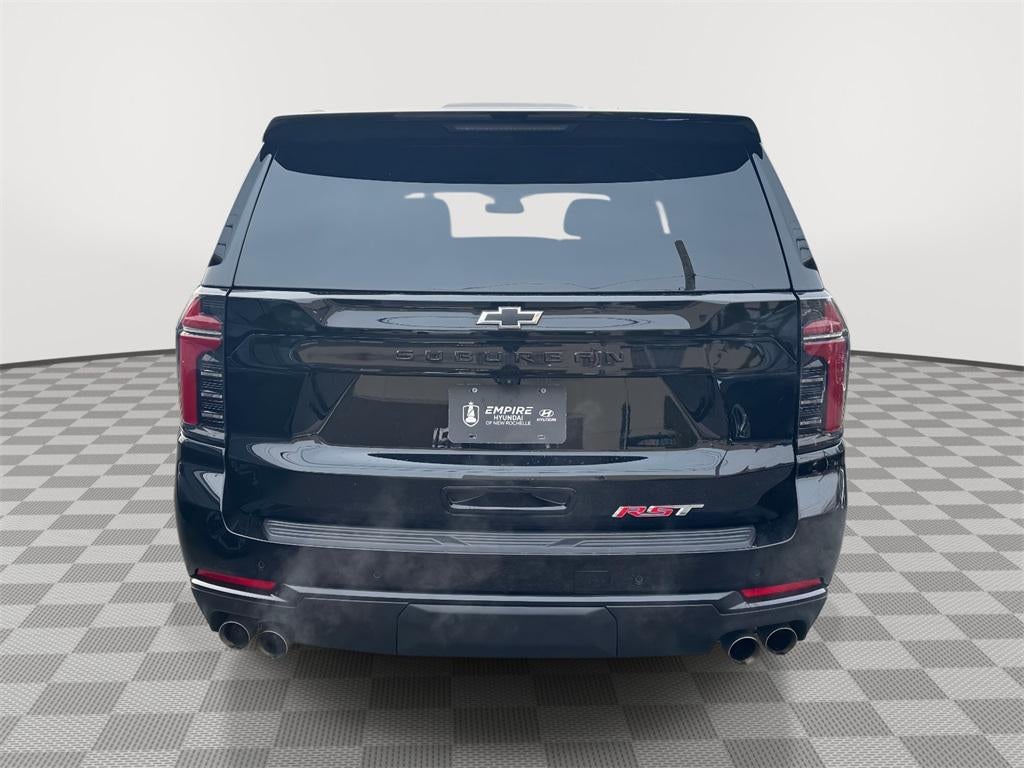 2025 Chevrolet Suburban 4WD RST