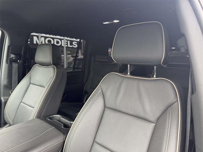 2025 Chevrolet Suburban 4WD Premier