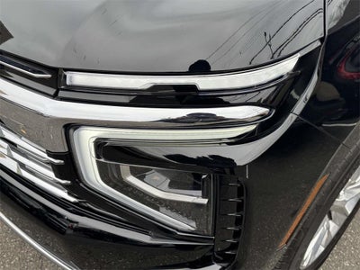 2025 Chevrolet Suburban 4WD Premier