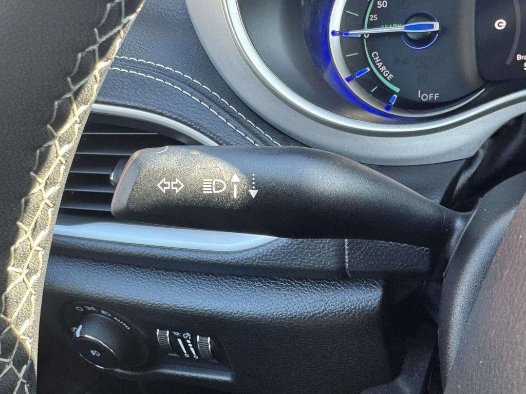 2024 Chrysler Pacifica Hybrid S Appearance Pkg