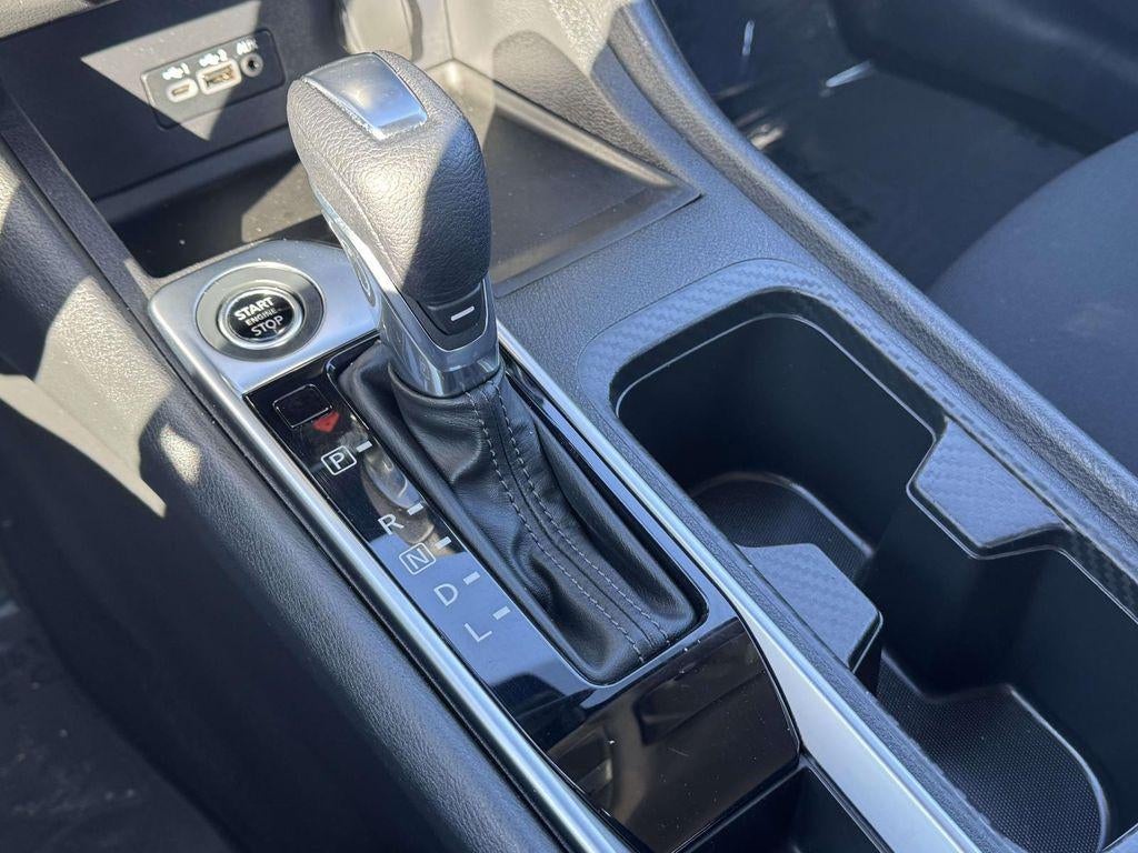 2022 Nissan Sentra SV Xtronic CVT