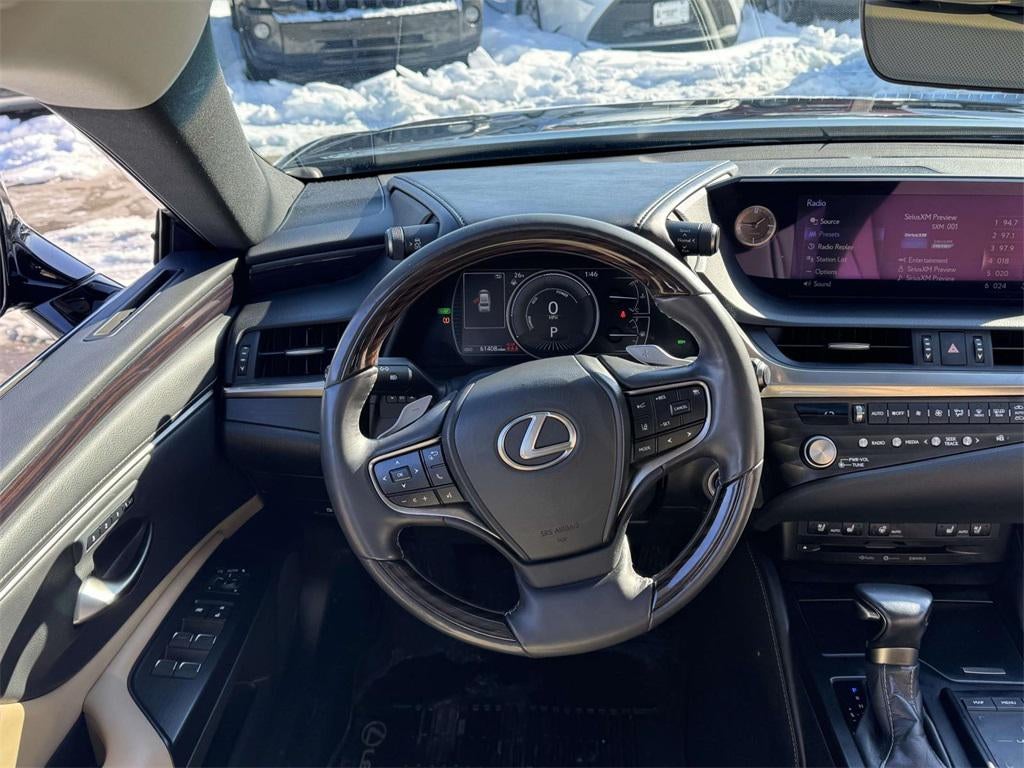2021 Lexus ES 300h 300h