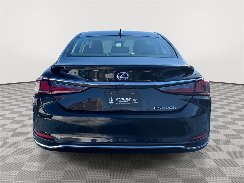 2021 Lexus ES 300h 300h