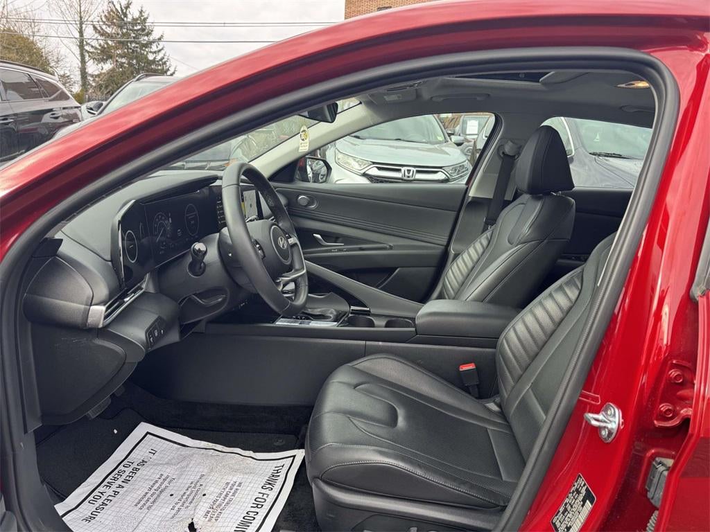 2025 Hyundai Elantra Hybrid Limited