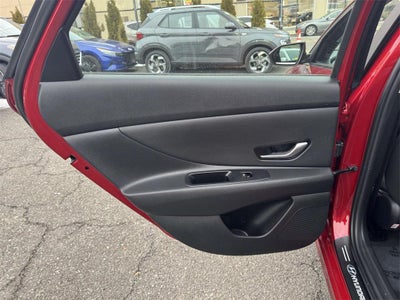 2025 Hyundai Elantra SEL Convenience