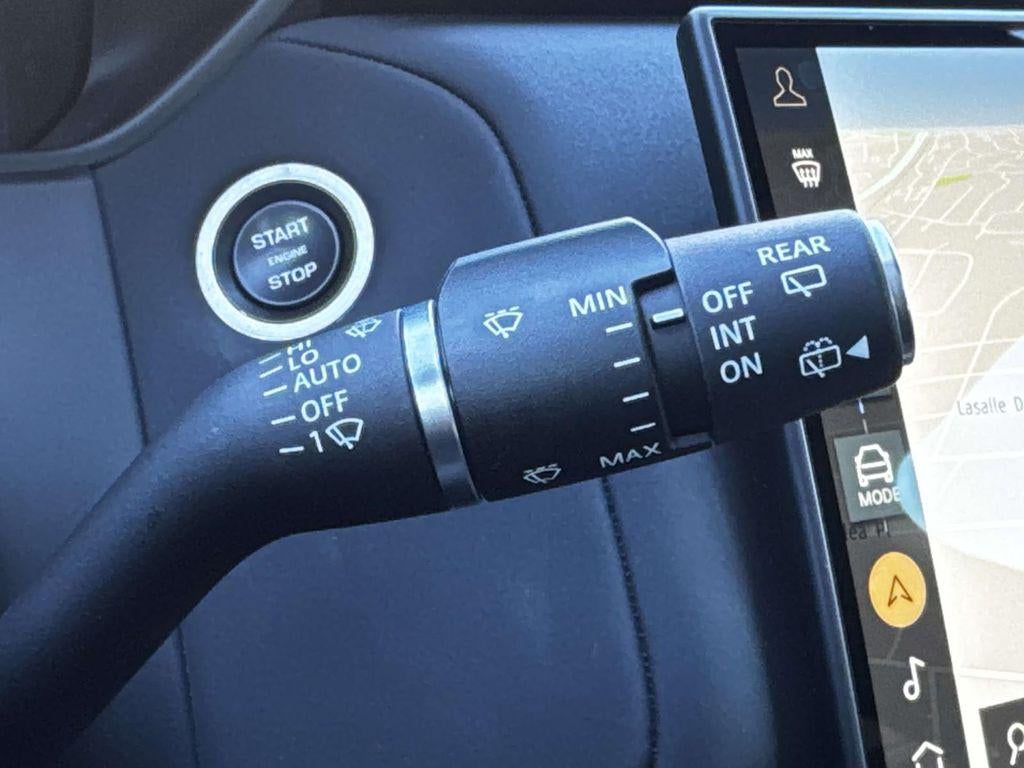 2025 Land Rover Range Rover Velar P250 Dynamic SE