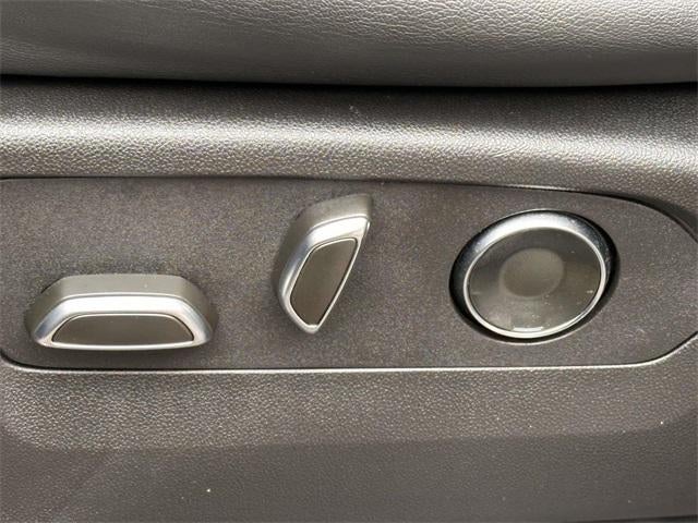 2025 Cadillac Escalade ESV Sport