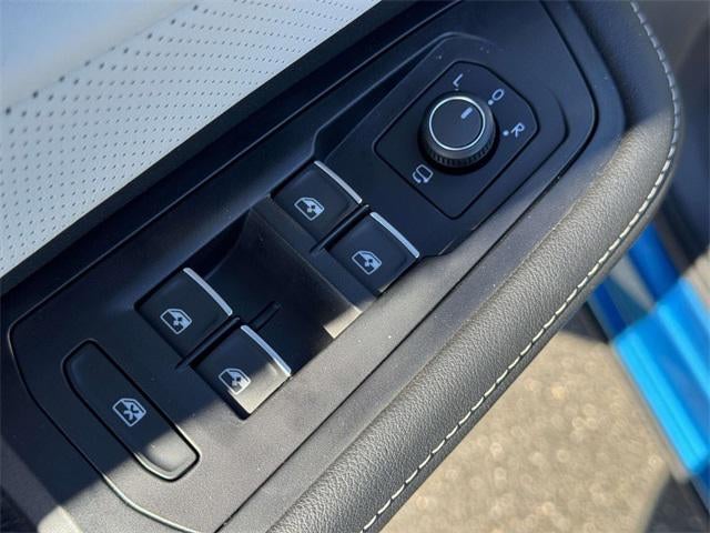 2024 Volkswagen Atlas Cross Sport 2.0T SEL Premium R-Line