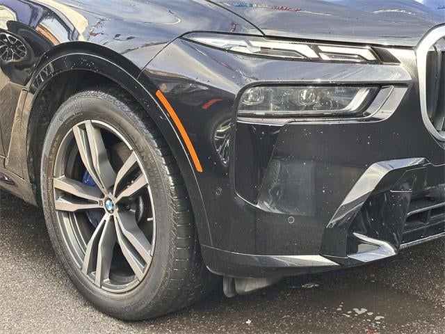 2023 BMW X7 M60i