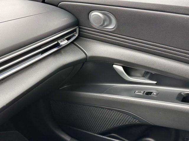 2024 Hyundai Elantra Hybrid Limited