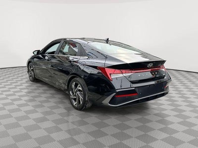 2024 Hyundai Elantra Hybrid Limited