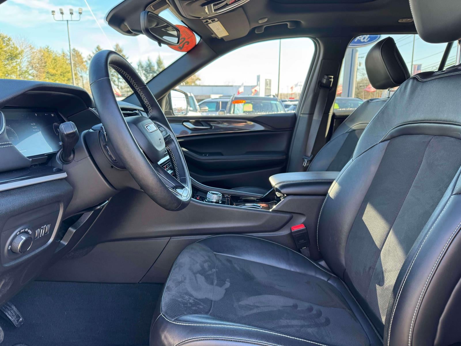 2022 Jeep Grand Cherokee Altitude 4x4