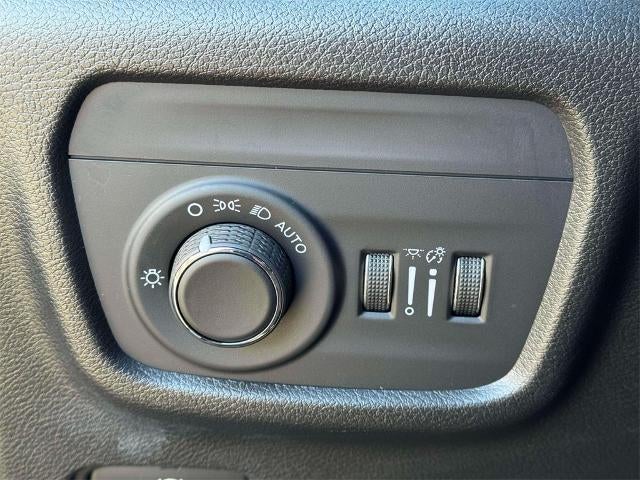 2022 Jeep Grand Cherokee Altitude 4x4