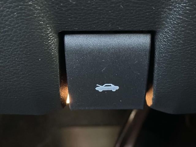 2019 RAM 1500 Big Horn/Lone Star Crew Cab 4x4 57' Box