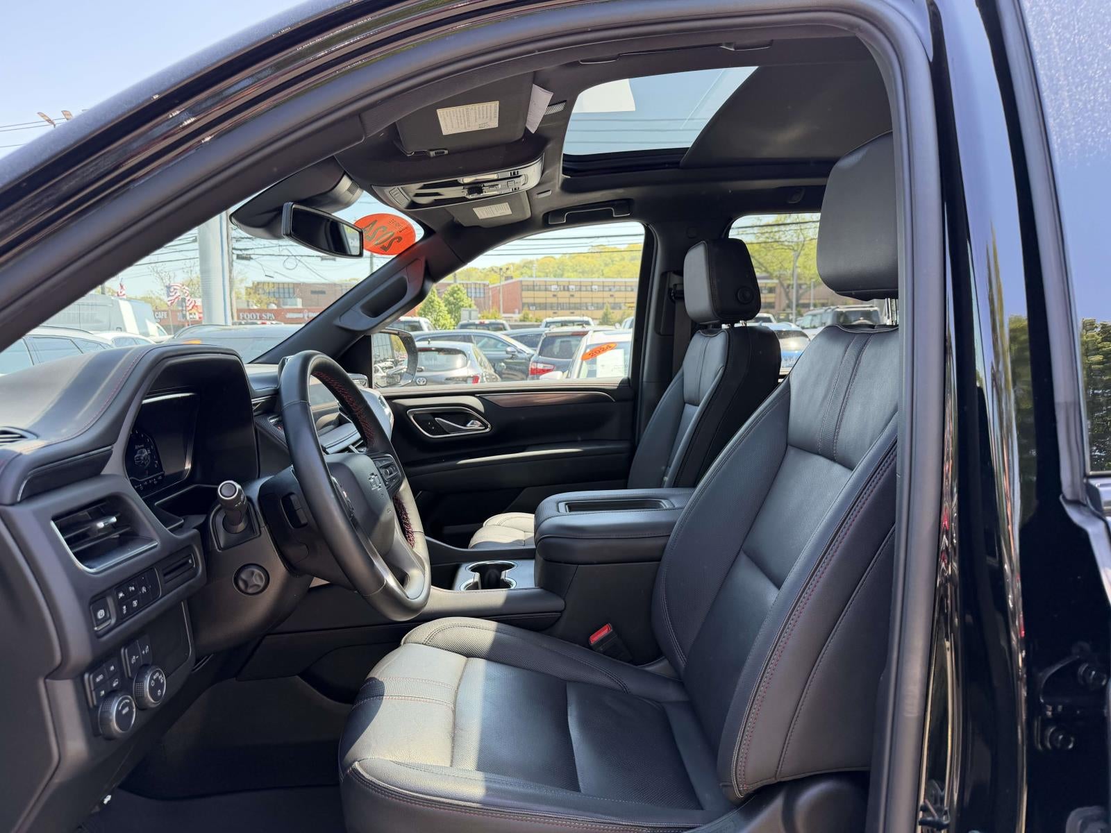 2024 Chevrolet Suburban 4WD RST