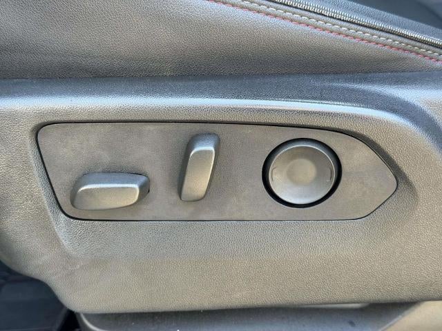 2024 Chevrolet Suburban 4WD RST