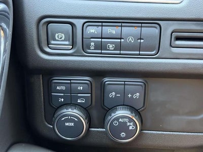 2024 Chevrolet Suburban 4WD RST