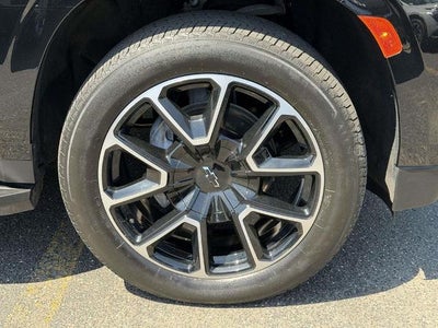 2024 Chevrolet Suburban 4WD RST