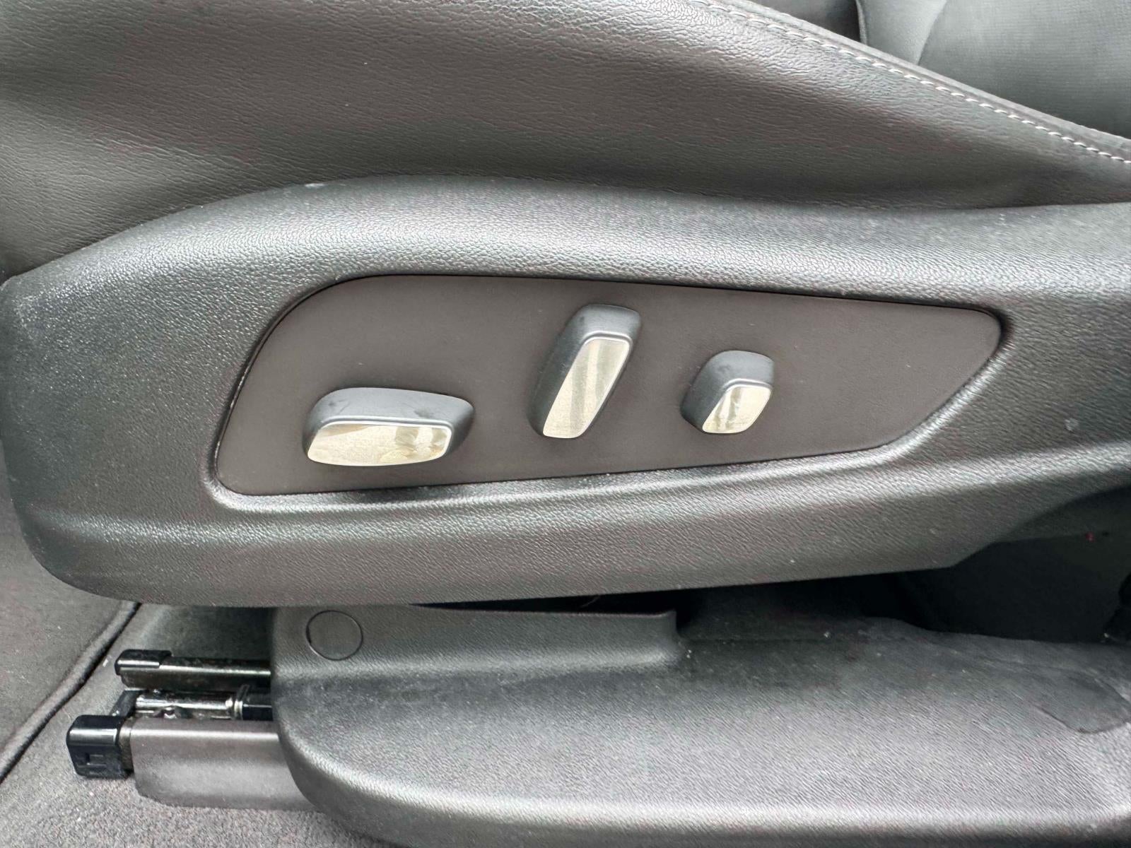 2023 Cadillac XT6 AWD Premium Luxury