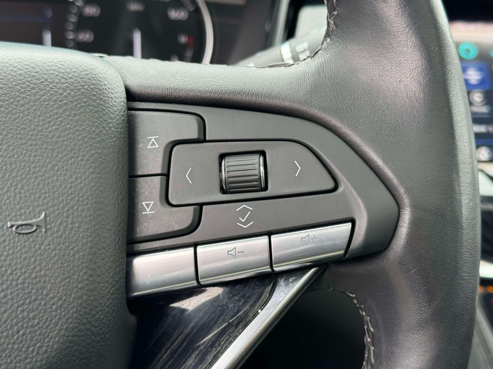 2023 Cadillac XT6 AWD Premium Luxury