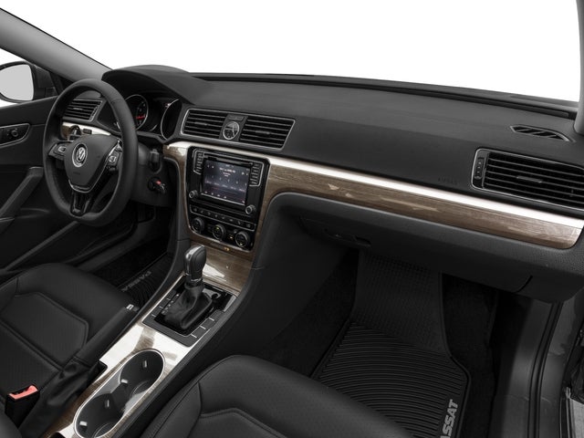 2017 Volkswagen Passat 1.8T SE