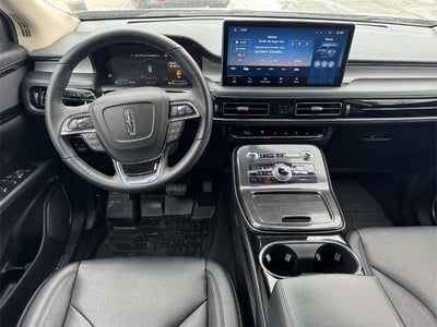 2022 Lincoln Nautilus Standard