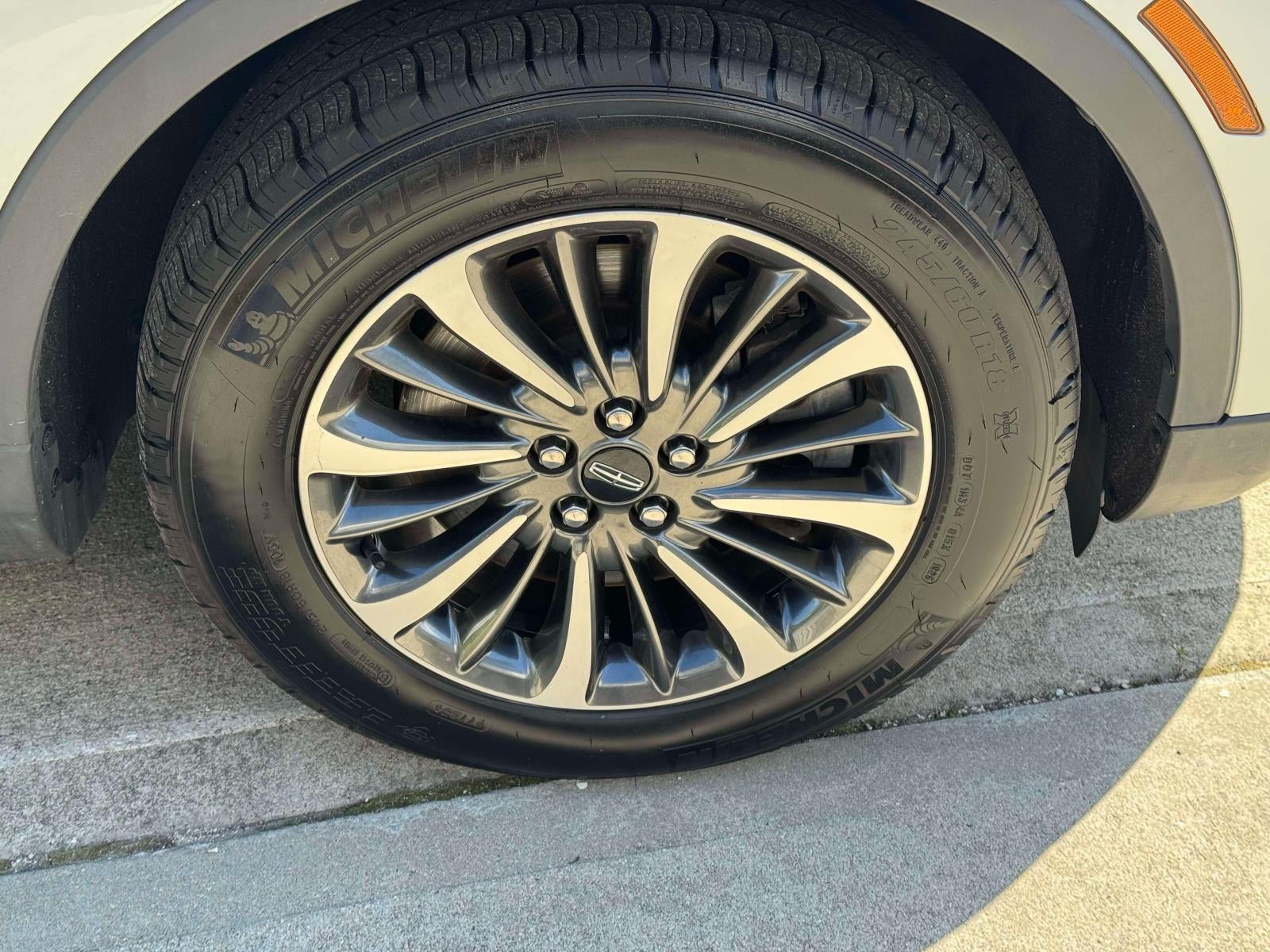 2022 Lincoln Nautilus Reserve