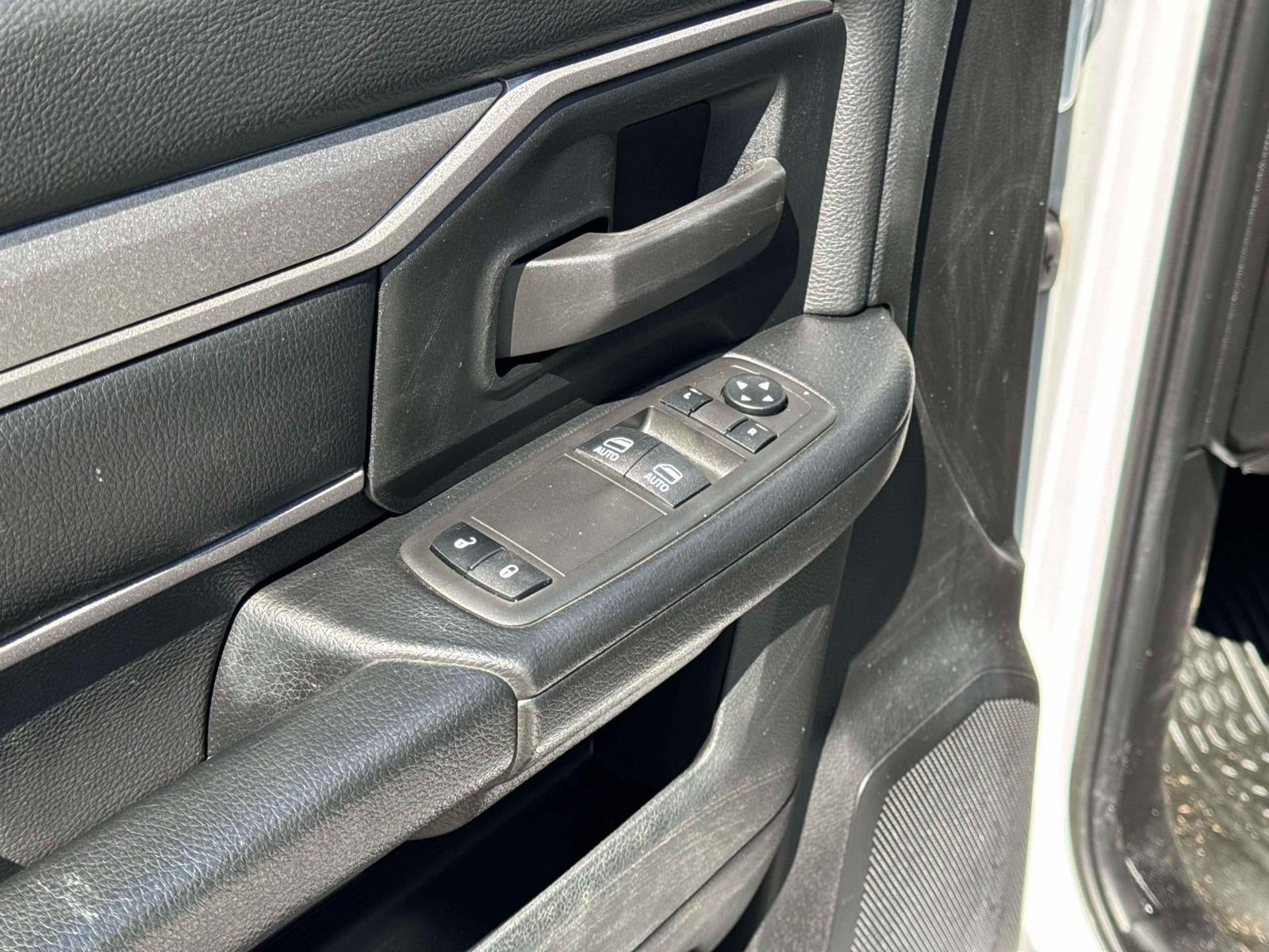 2022 RAM 2500 Tradesman Regular Cab 4x4 8 Box