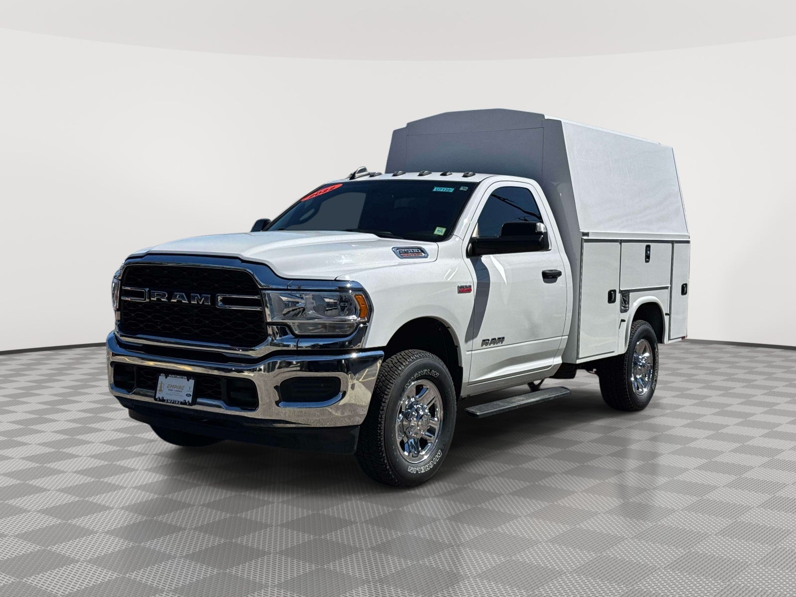 2022 RAM 2500 Tradesman Regular Cab 4x4 8 Box