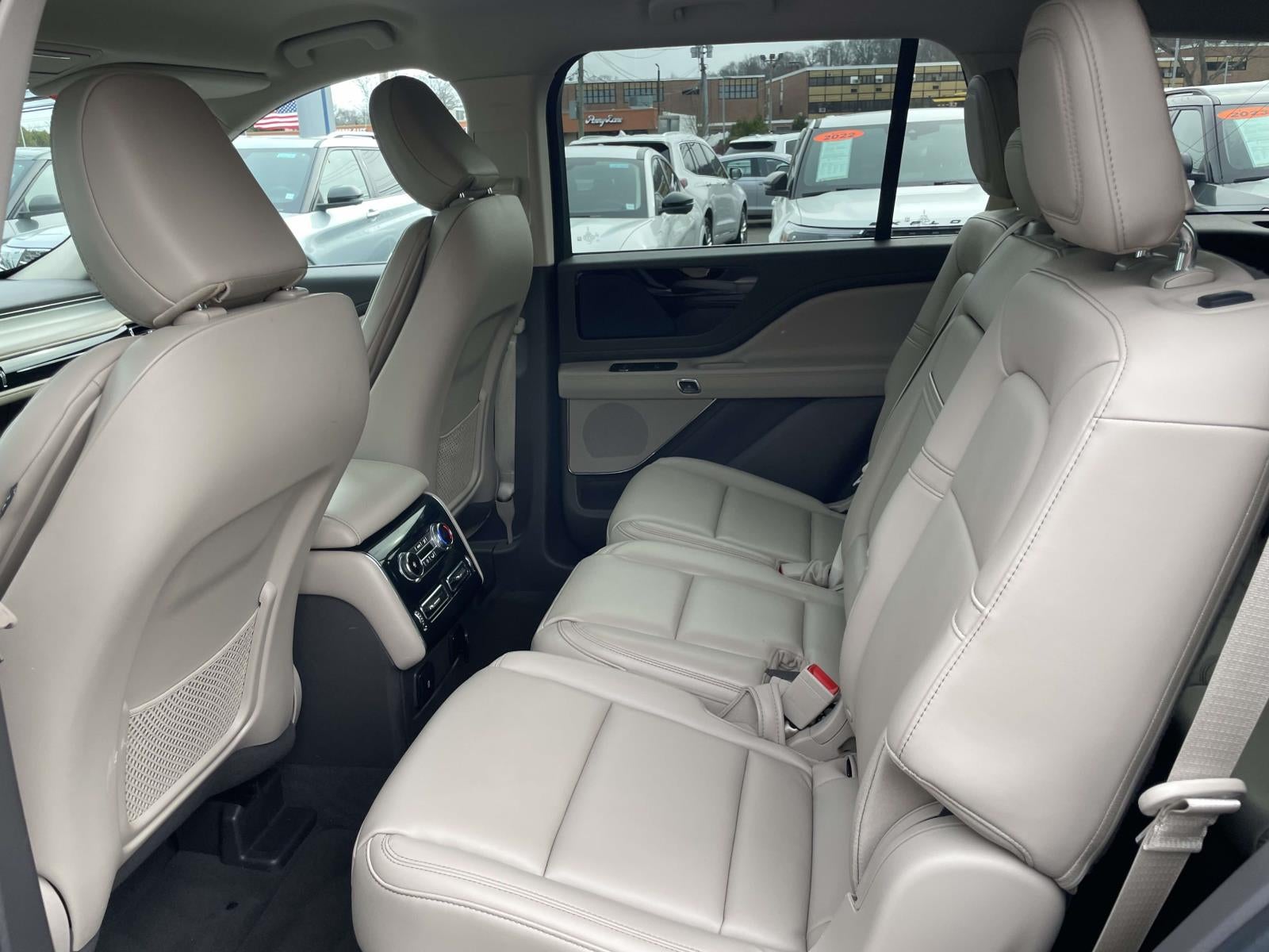 2023 Lincoln Aviator Standard