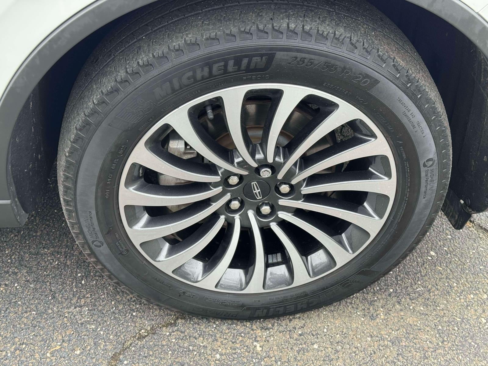 2022 Lincoln Aviator Standard