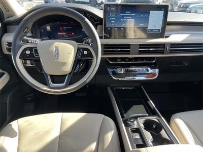 2025 Lincoln Corsair Premiere