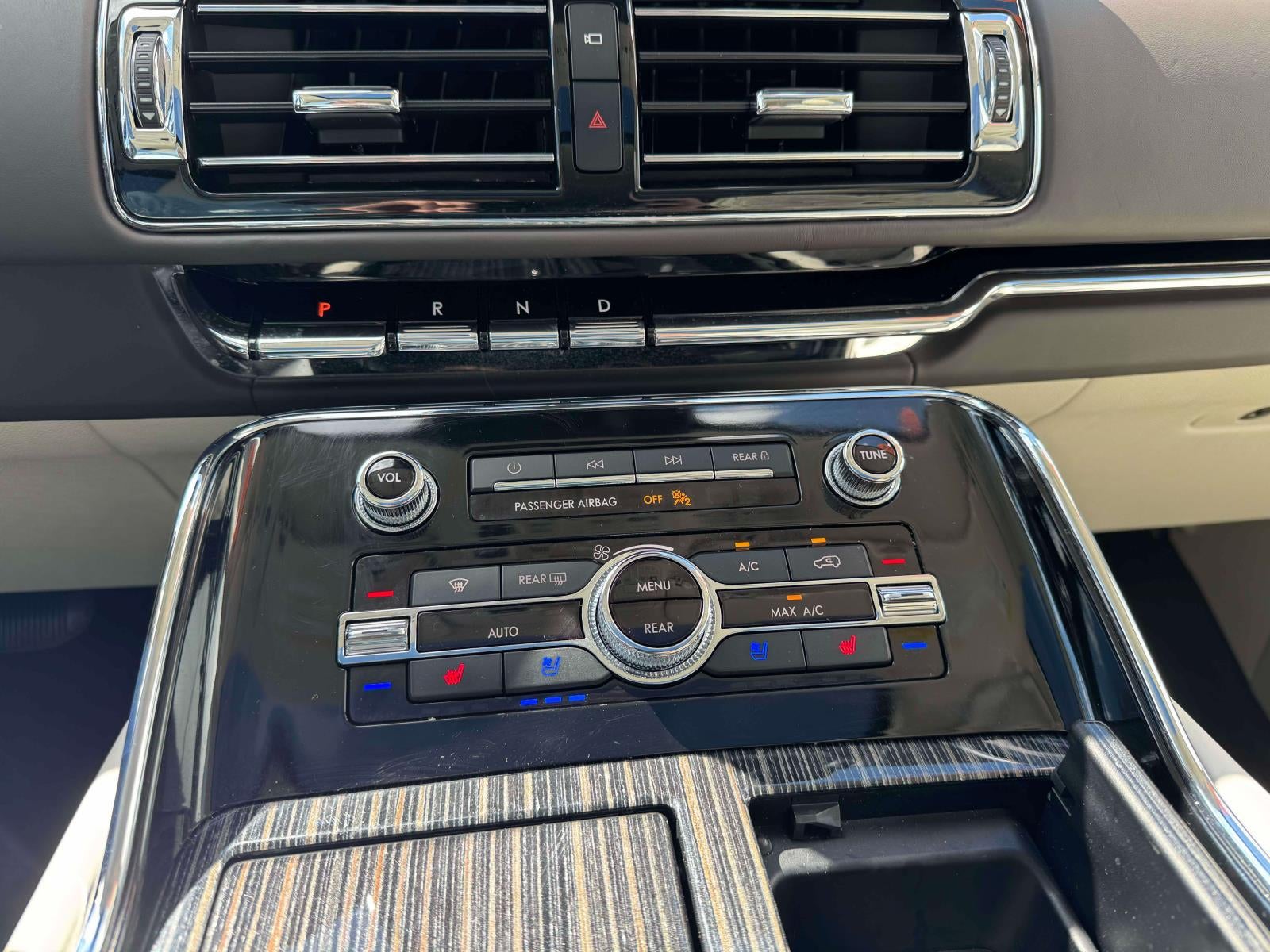 2024 Lincoln Navigator Black Label L