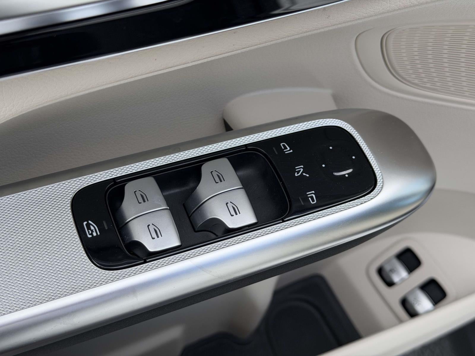 2025 Mercedes-Benz GLC 350e 4MATIC®