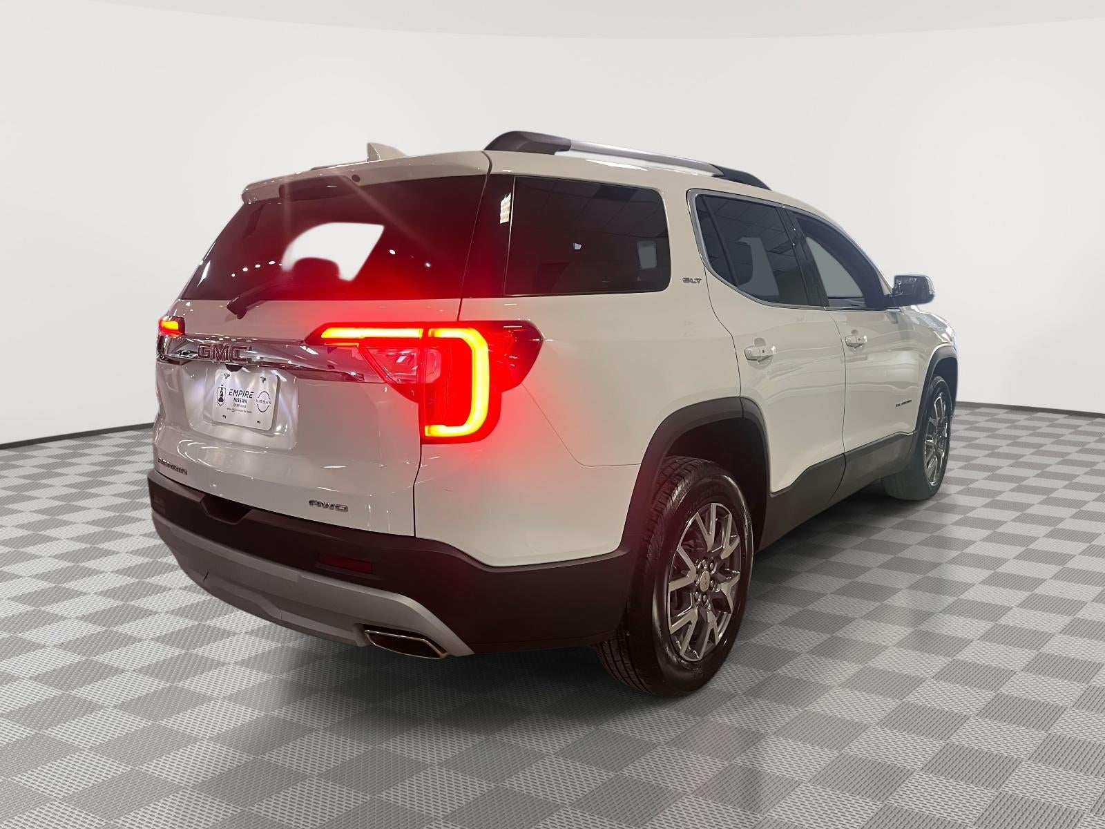 2023 GMC Acadia AWD SLT
