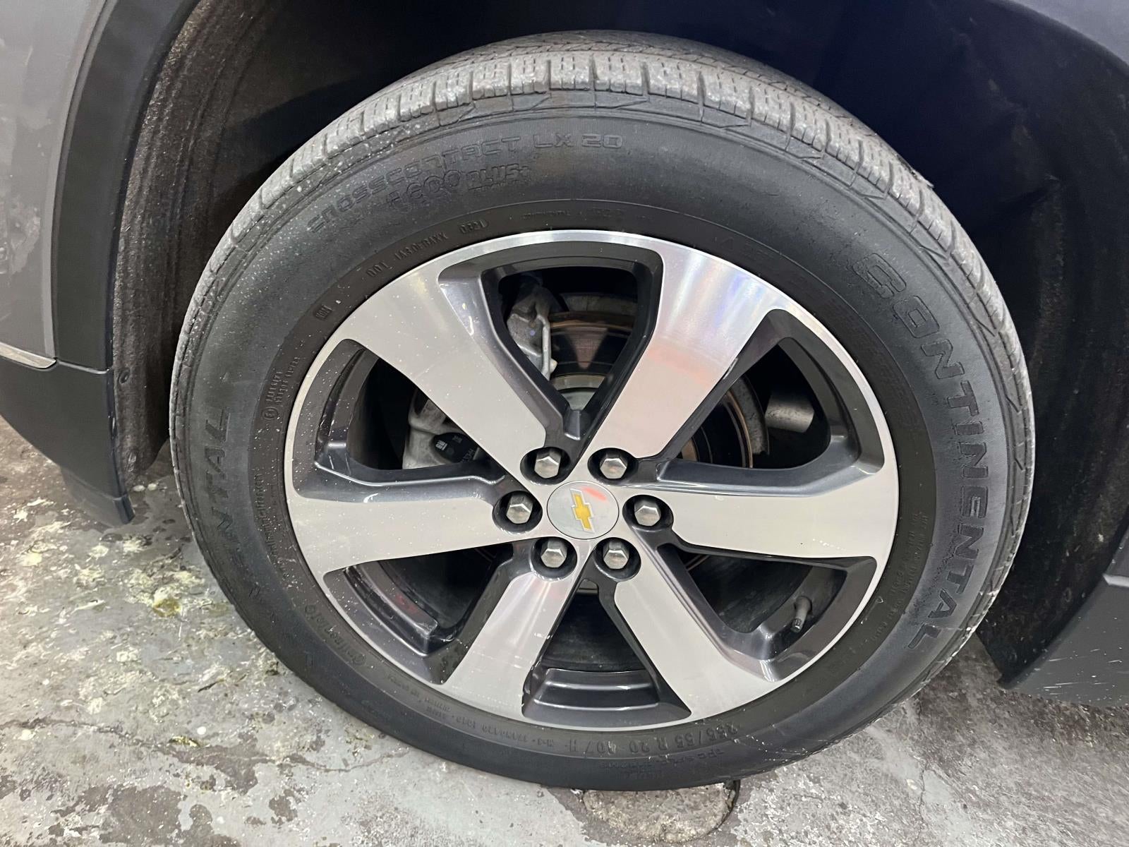 2021 Chevrolet Traverse AWD LT Leather