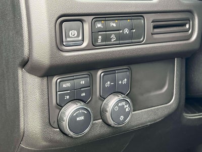 2024 Chevrolet Suburban 4WD Premier