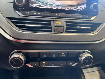 2023 Nissan Altima SR FWD