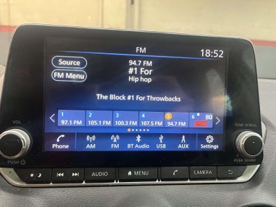 2023 Nissan Sentra SR Xtronic CVT