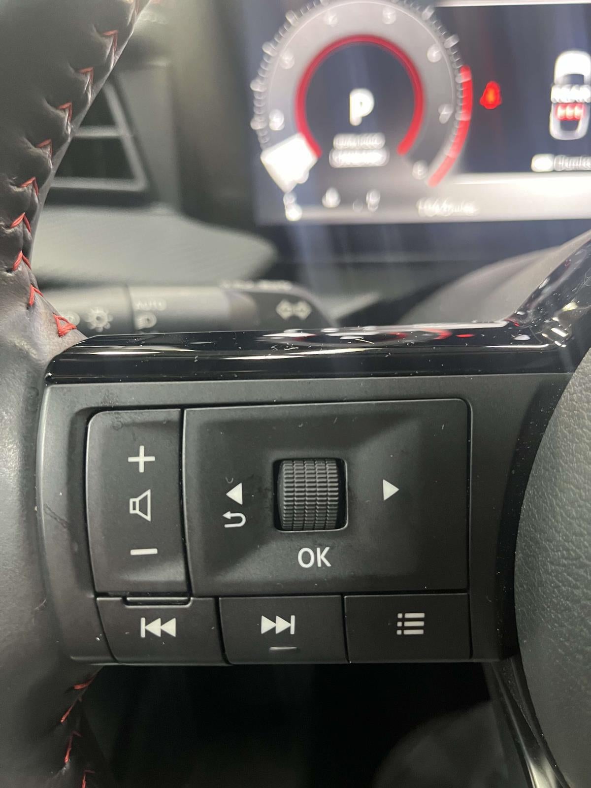 2025 Nissan Kicks SR Intelligent AWD