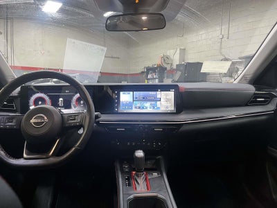 2025 Nissan Kicks SR Intelligent AWD