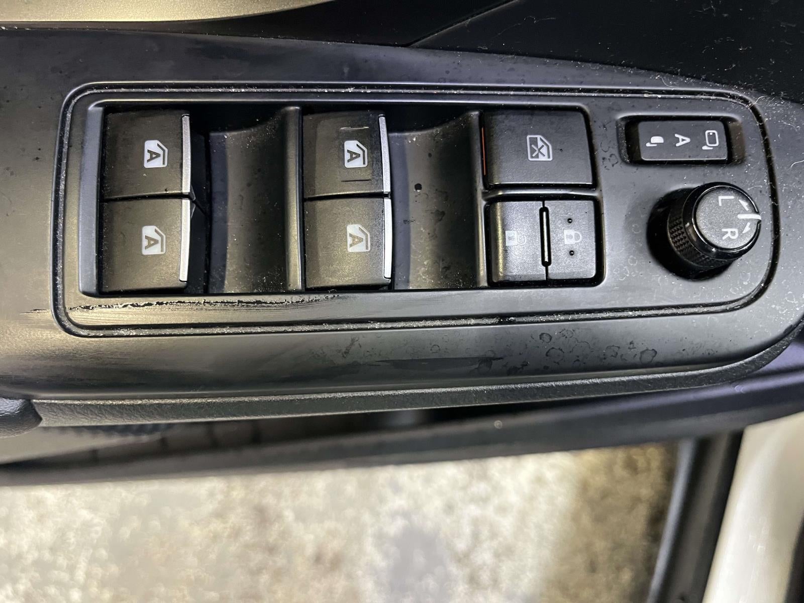 2018 Toyota C-HR XLE Premium