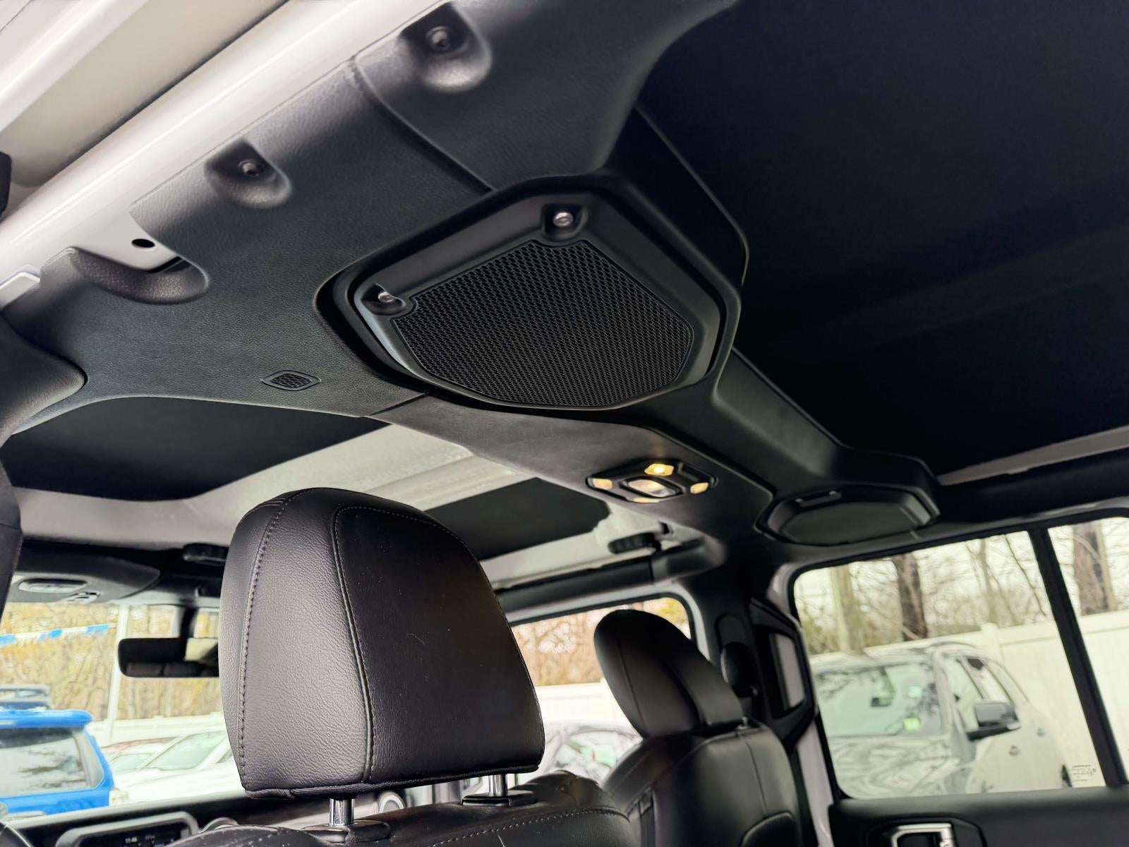 2019 Jeep Wrangler Unlimited Sahara Altitude 4x4