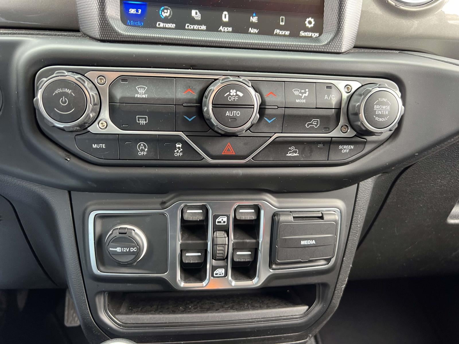 2023 Jeep Wrangler 4-Door Sahara 4x4