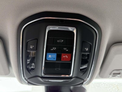 2023 Jeep Grand Cherokee Laredo 4x4