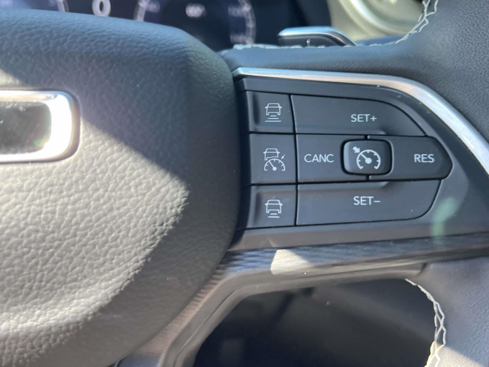 2025 Jeep Grand Cherokee Laredo X 4x4