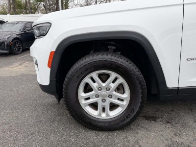 2023 Jeep Grand Cherokee Laredo 4x4