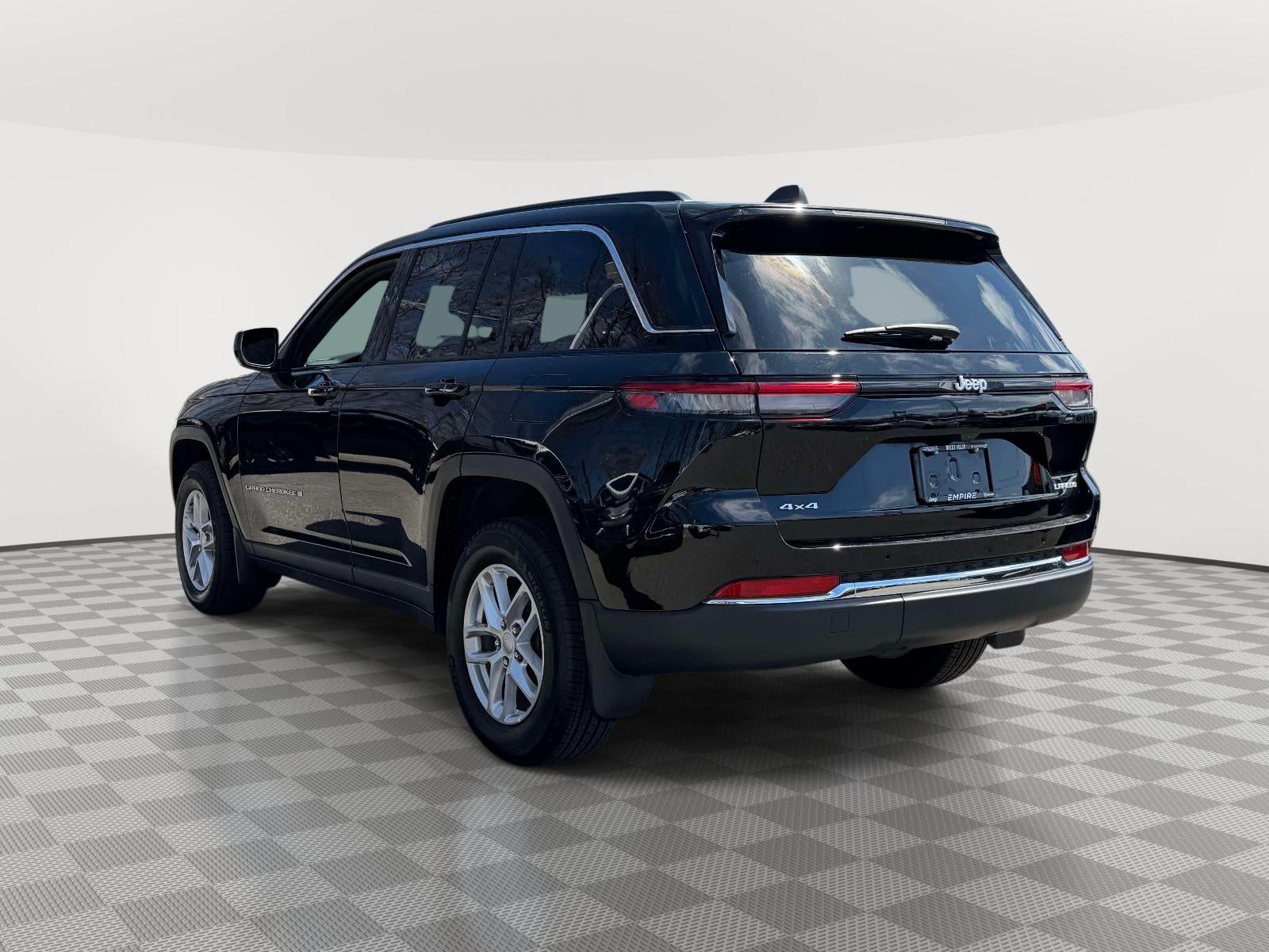 2025 Jeep Grand Cherokee Laredo X 4x4