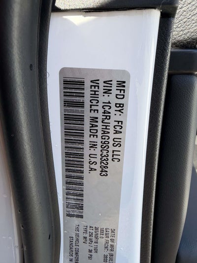 2025 Jeep Grand Cherokee Laredo X 4x4