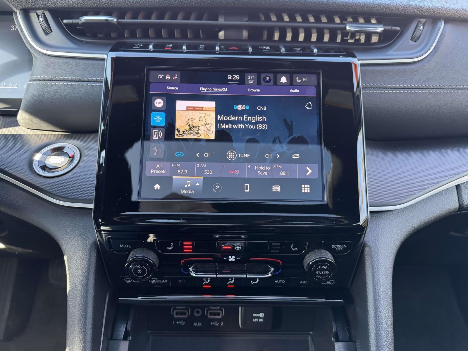 2025 Jeep Grand Cherokee Laredo X 4x4